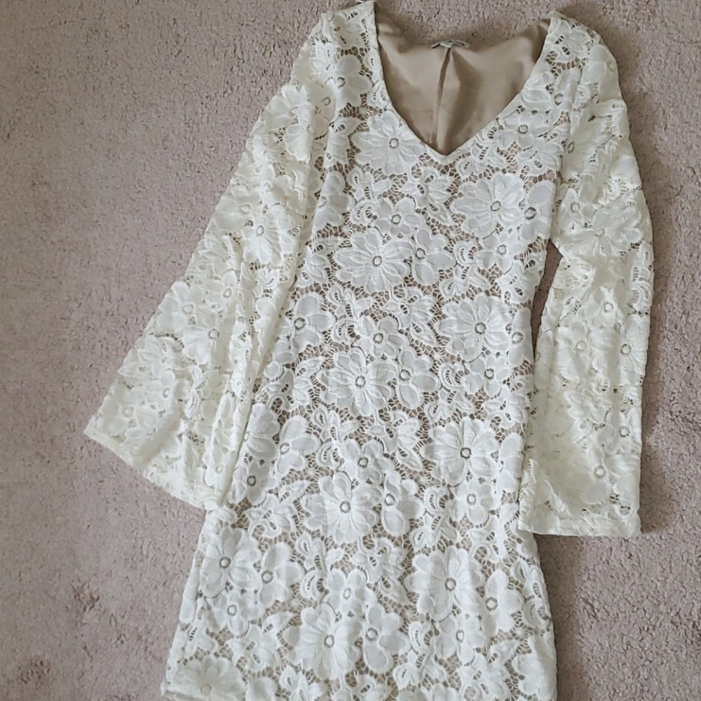 Floral Lace Bodycon Dress